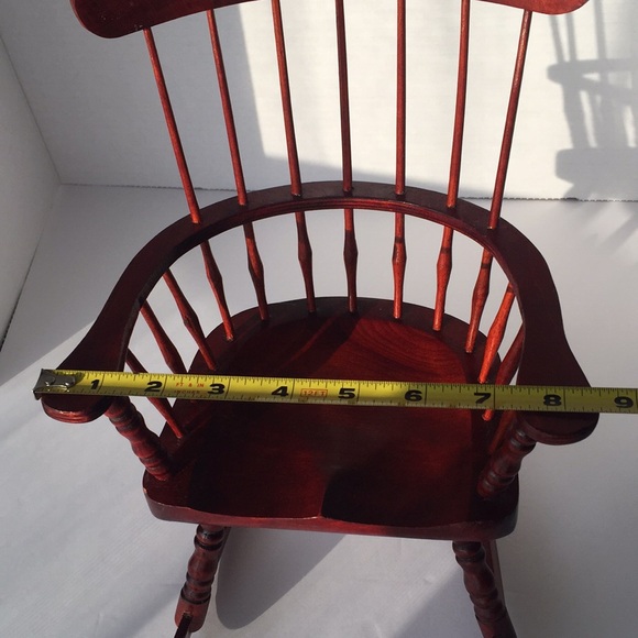 Doll Rocking Chair Windsor Style. - Picture 7 of 7